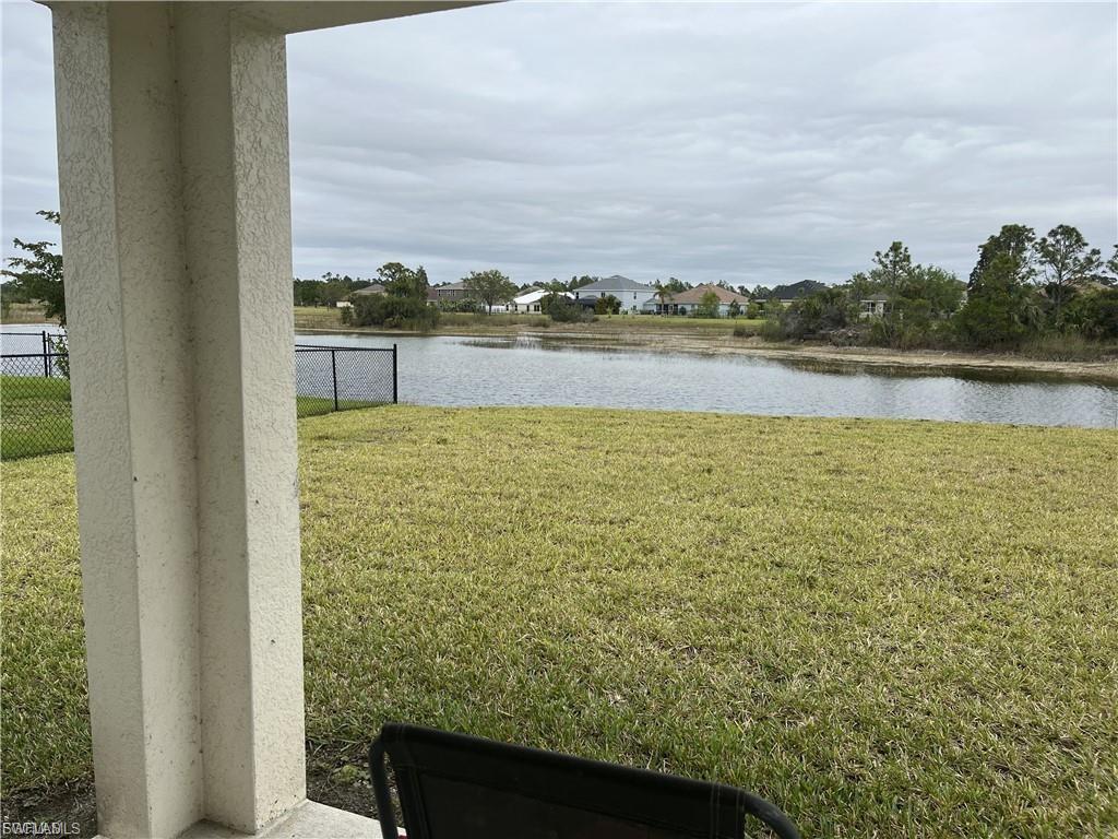 TOWN LAKES - Residential Lease