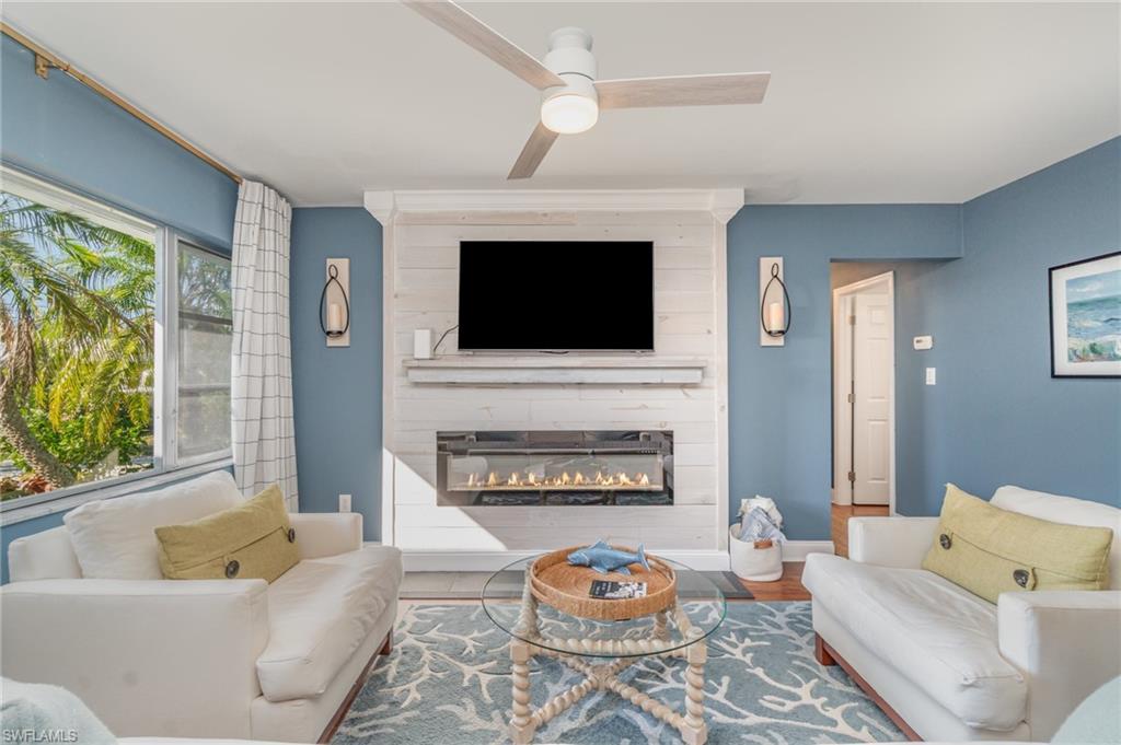 KNIGHTS BOKEELIA ISLE - Residential