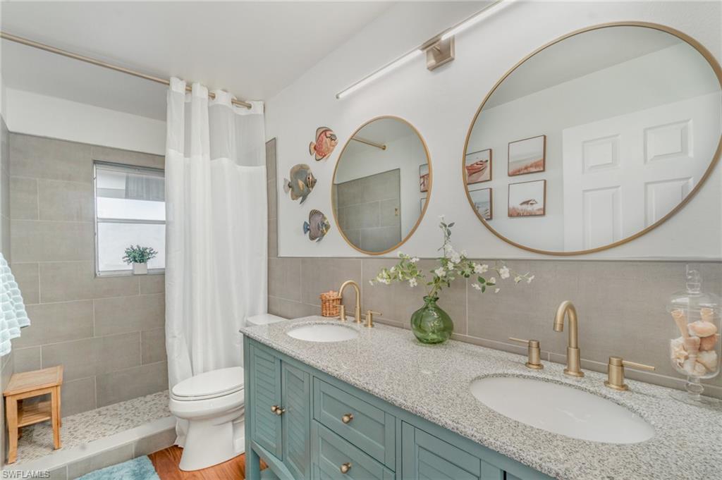 KNIGHTS BOKEELIA ISLE - Residential