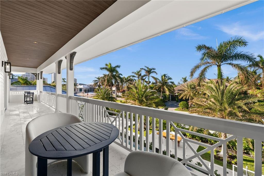 PARK SHORE - Residential