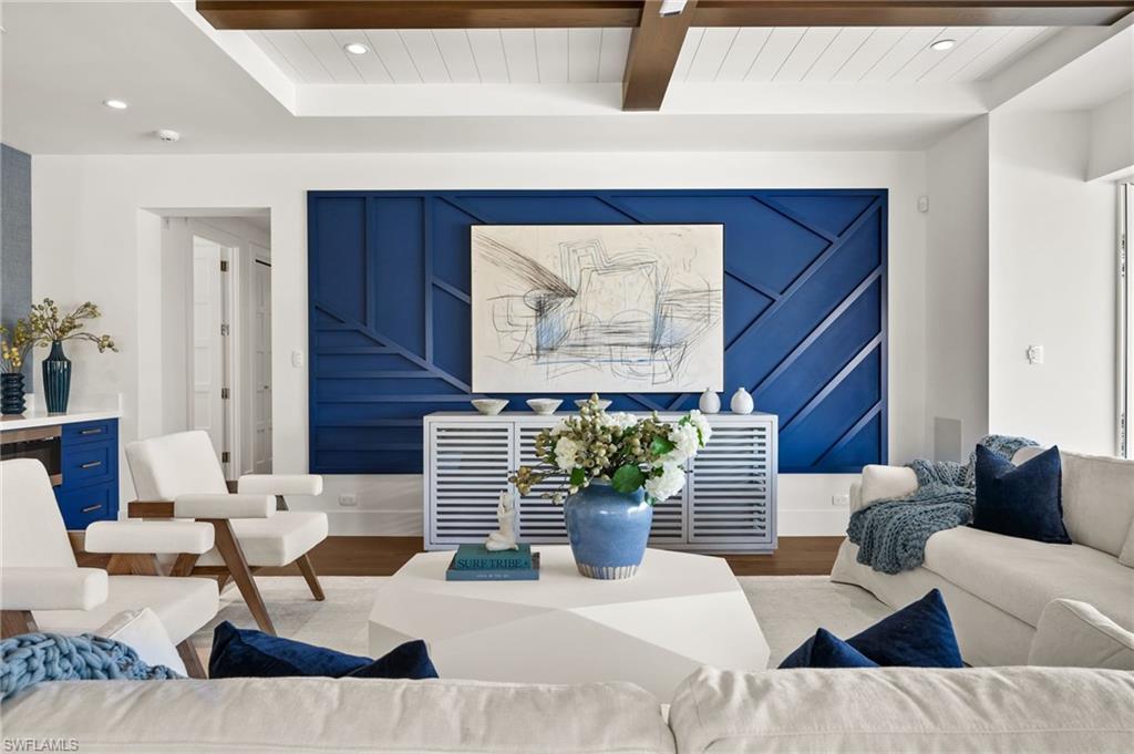 PARK SHORE - Residential