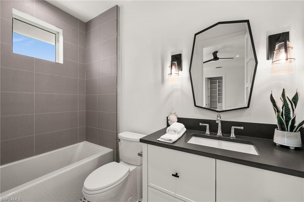 PARK SHORE - Residential