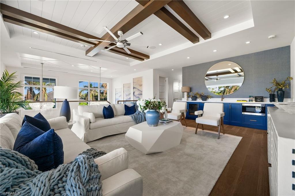 PARK SHORE - Residential