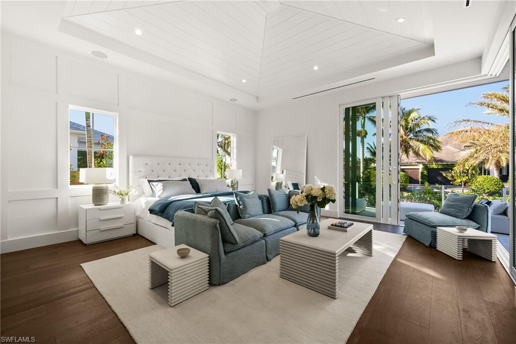 PARK SHORE - Residential