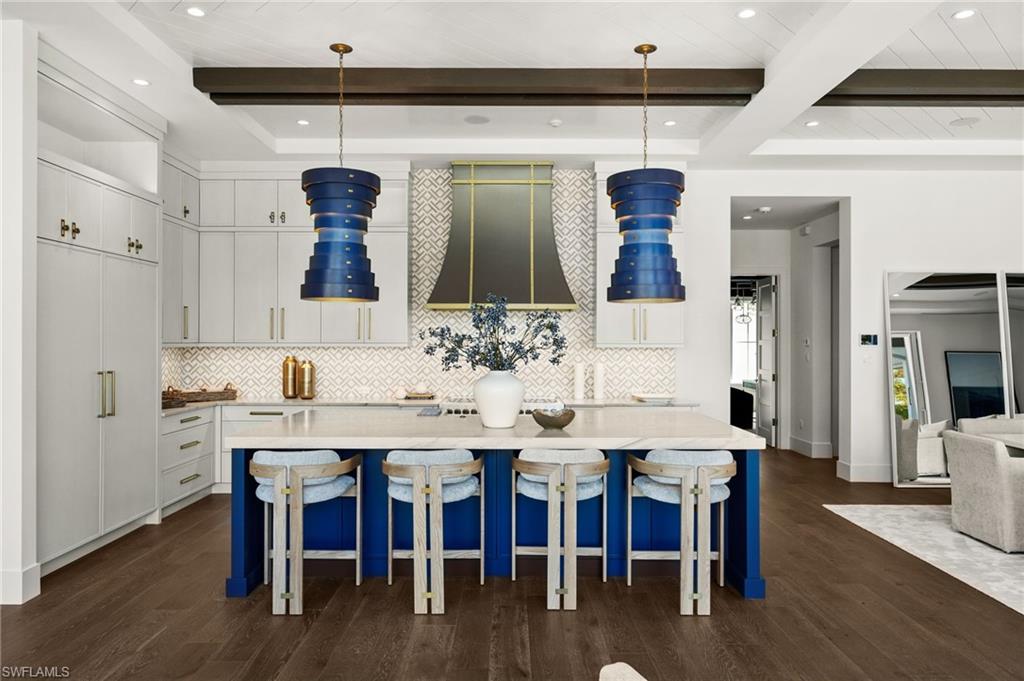 PARK SHORE - Residential