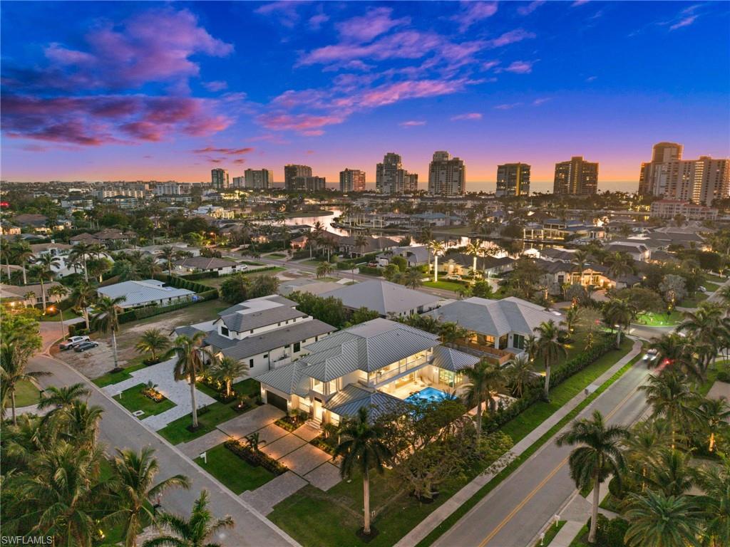 PARK SHORE - Residential