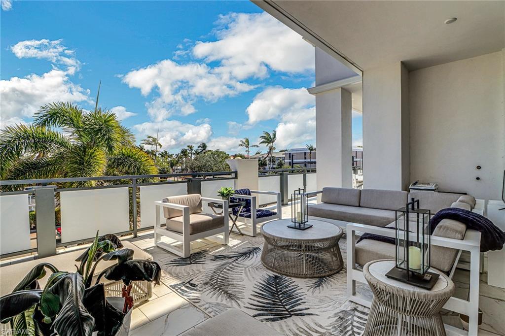 OLDE NAPLES - Residential