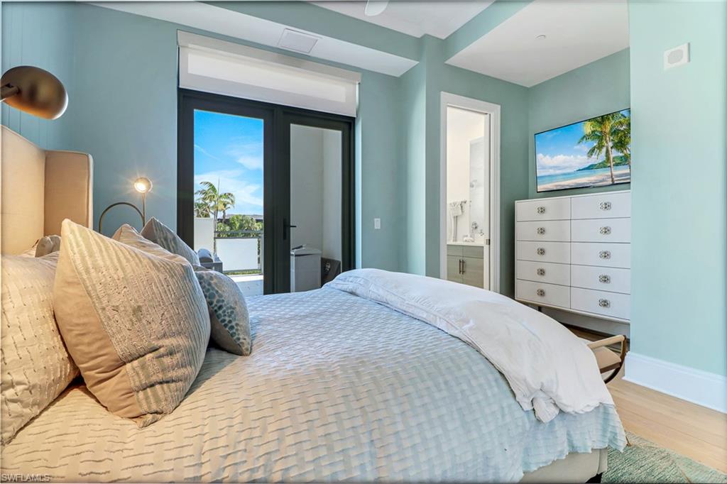 OLDE NAPLES - Residential