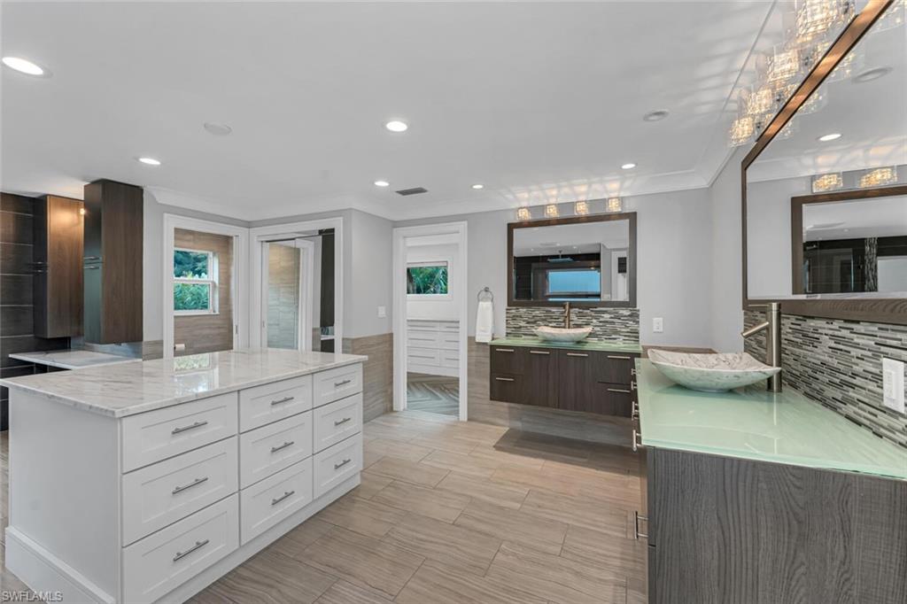 PINE RIDGE - Residential