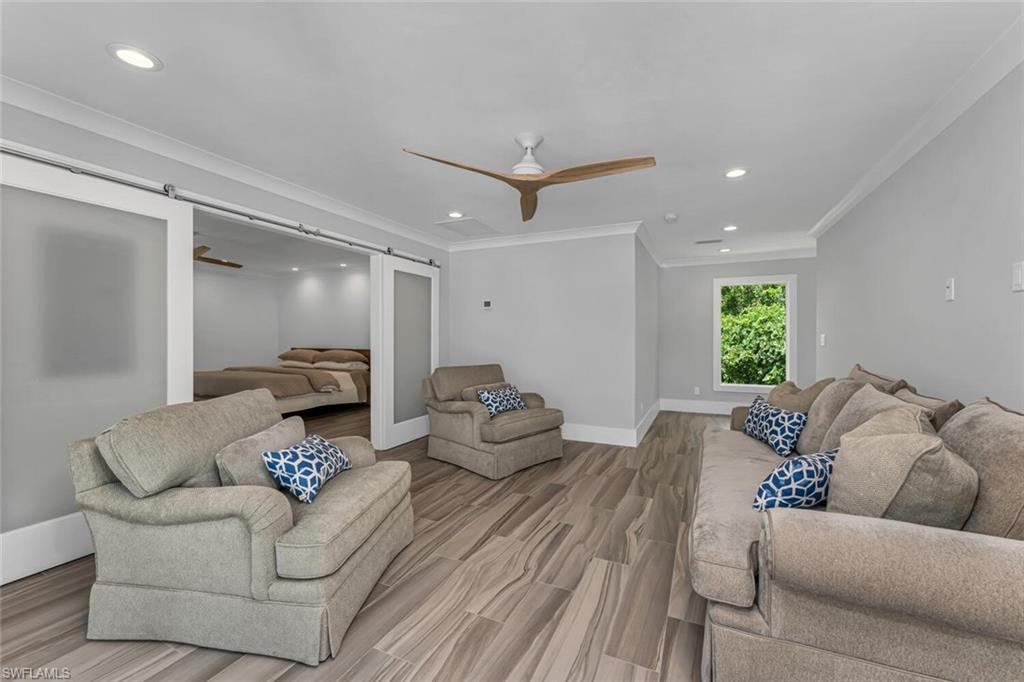 PINE RIDGE - Residential