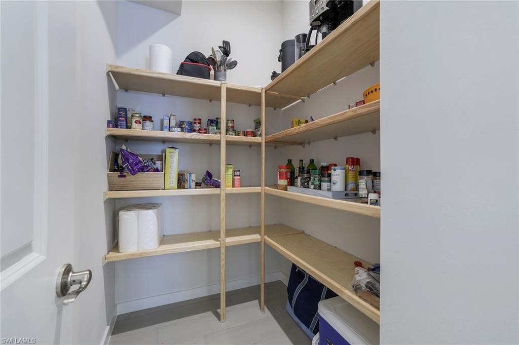 ABACO POINTE - Residential Lease