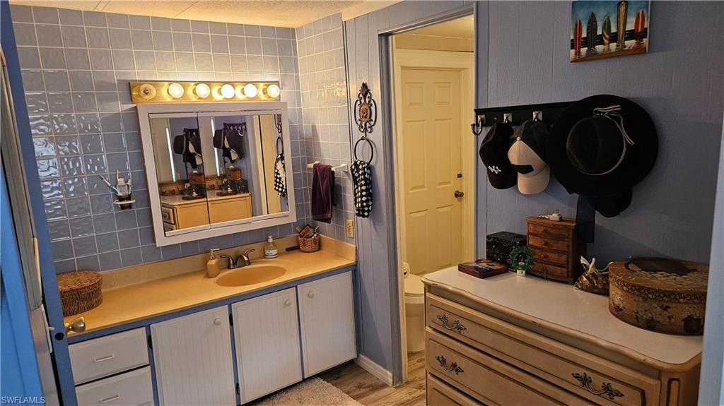 IMPERIAL BONITA ESTATES - Residential