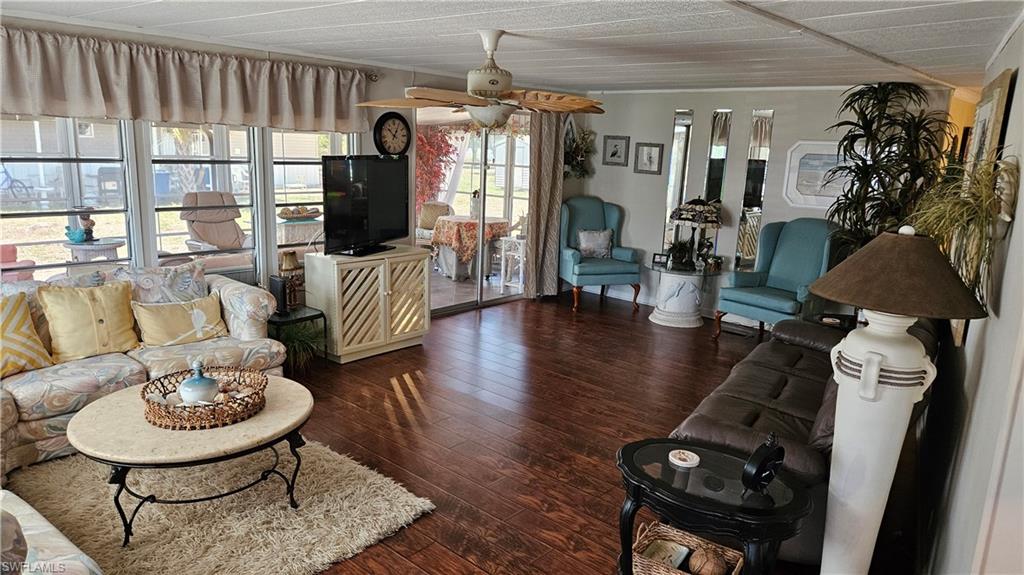 IMPERIAL BONITA ESTATES - Residential