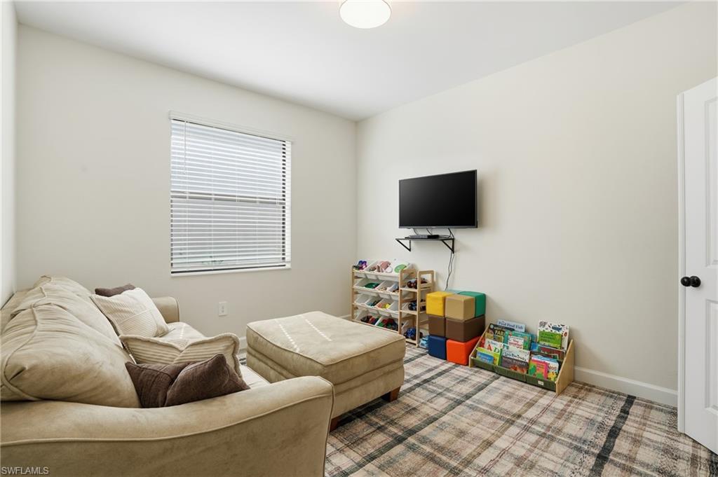 VERDANA VILLAGE - Residential Lease