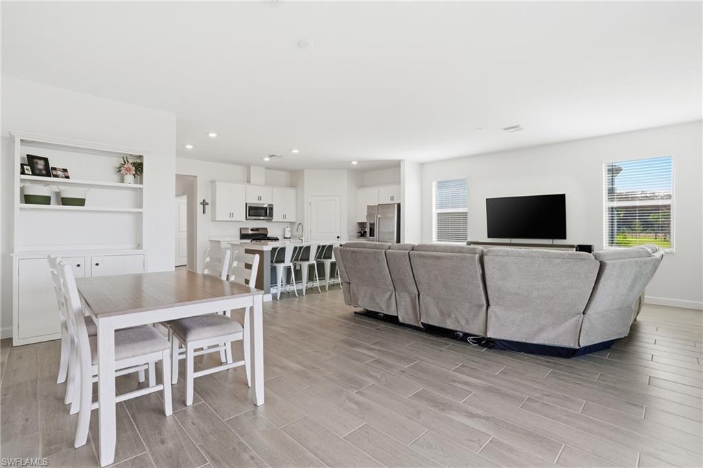 VERDANA VILLAGE - Residential Lease