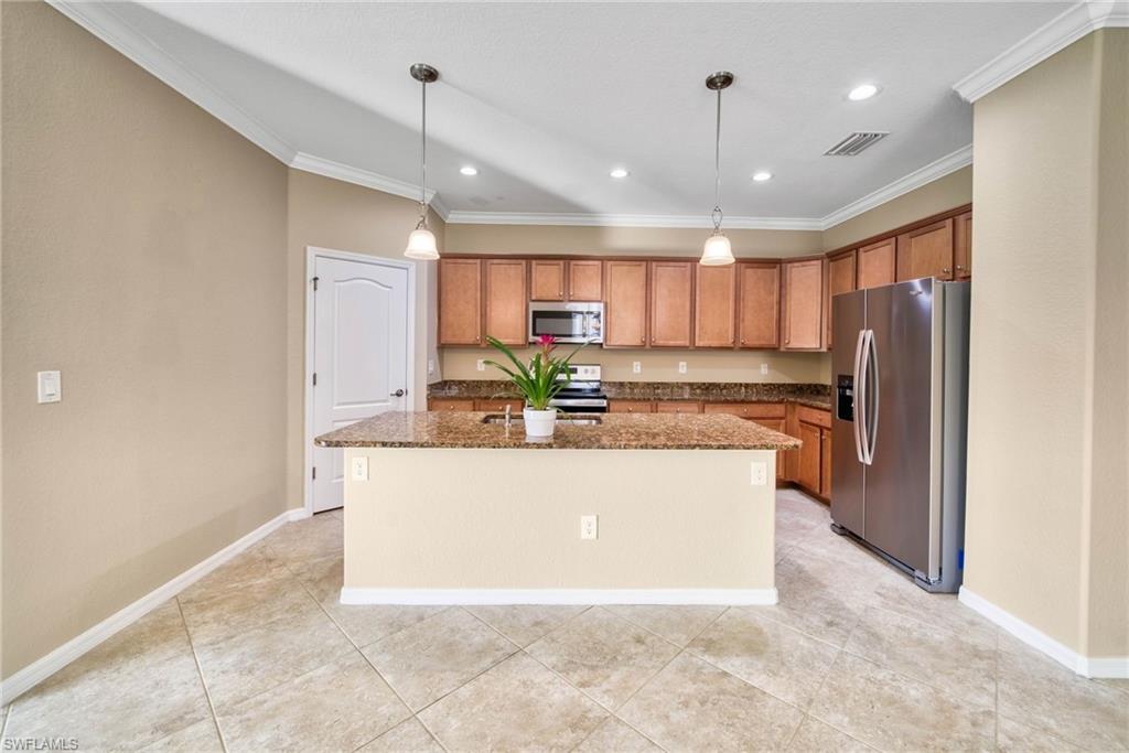 REFLECTION ISLES - Residential