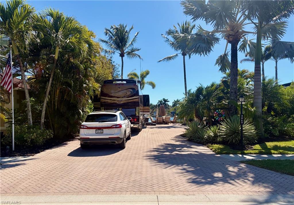 PELICAN LAKE RV RESORT - Land