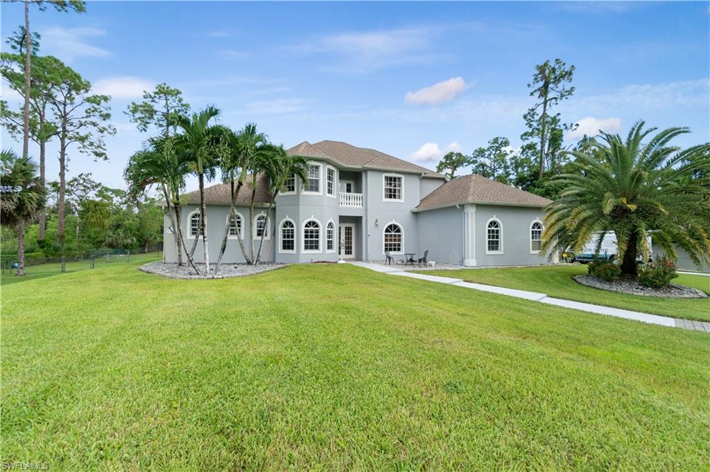 6181 Hidden Oaks LN
