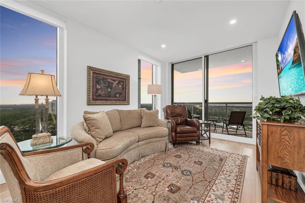 KALEA BAY TOWER 200 - Residential