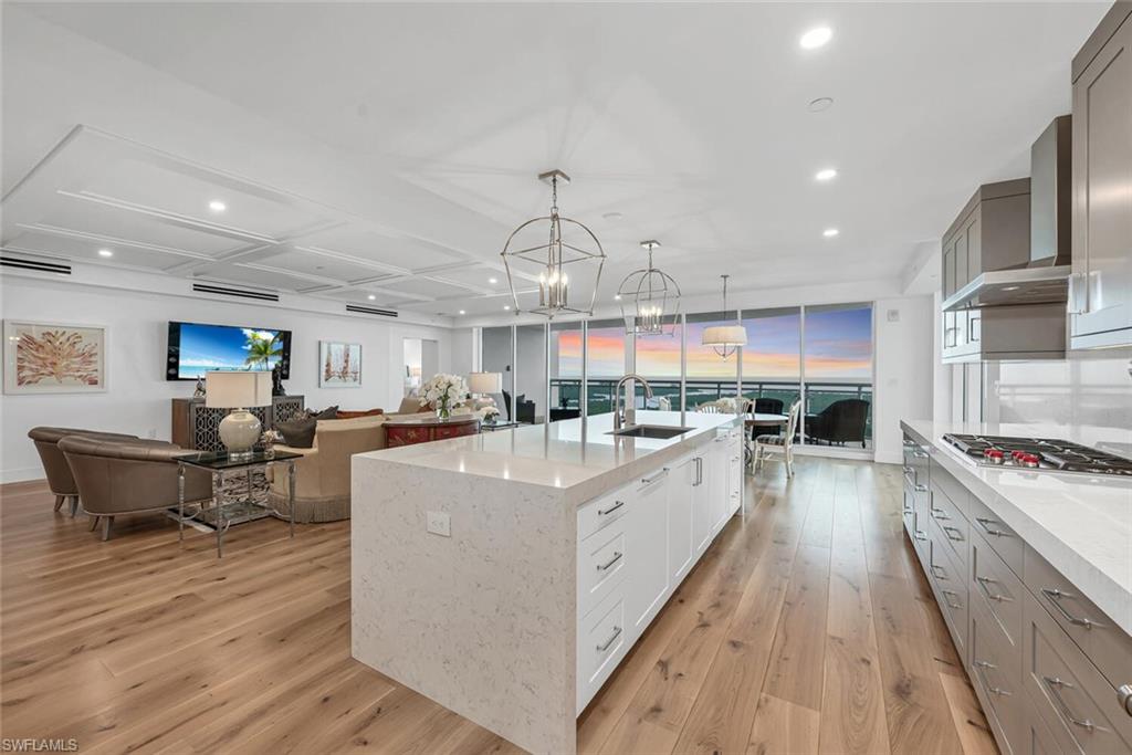 KALEA BAY TOWER 200 - Residential