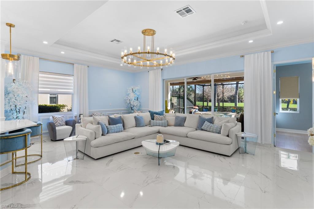 HERITAGE BAY - Residential