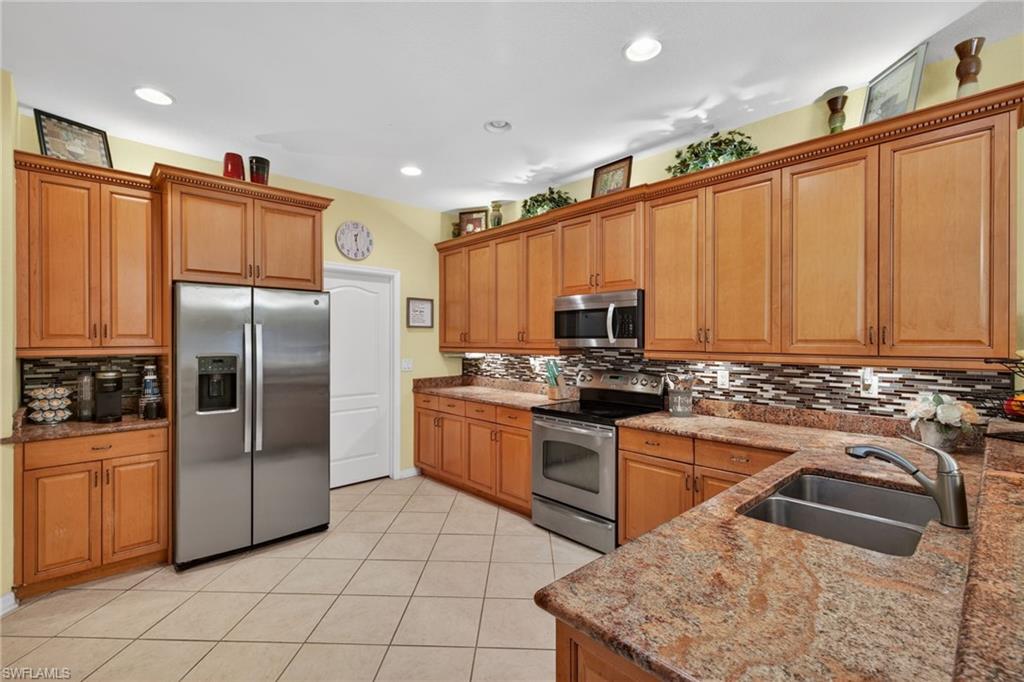 STONEYBROOK - Residential