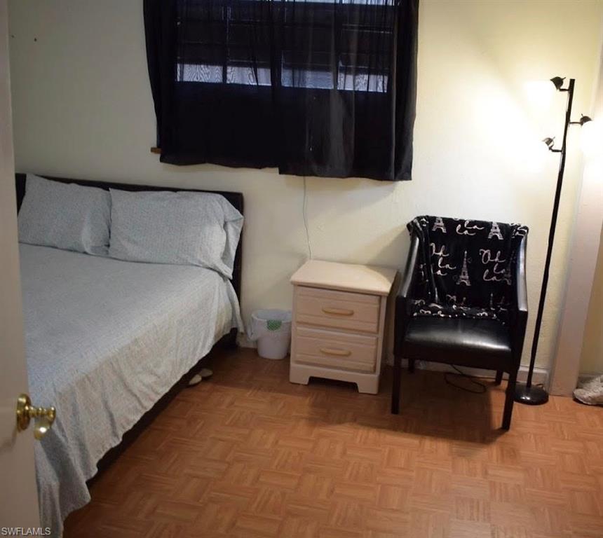 NAPLES PARK - Residential