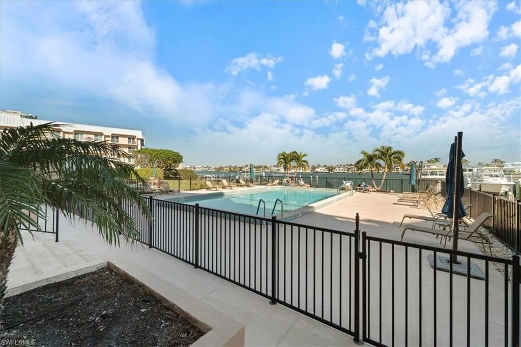 Naples, Florida 34103, United States, 2 Bedrooms Bedrooms, ,2 BathroomsBathrooms,Residential,Active,26823