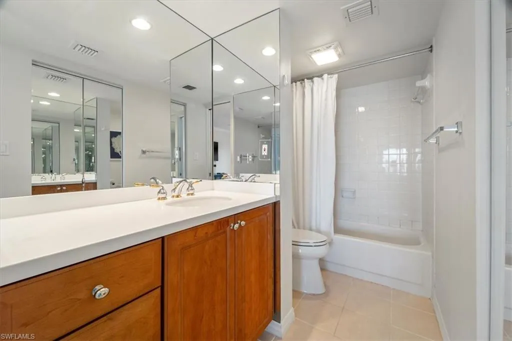 Naples, Florida 34103, United States, 2 Bedrooms Bedrooms, ,2 BathroomsBathrooms,Residential,Active,26823