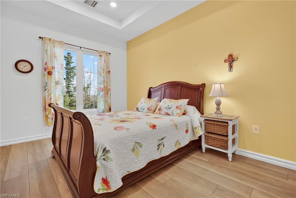 GUMBO LIMBO - Residential