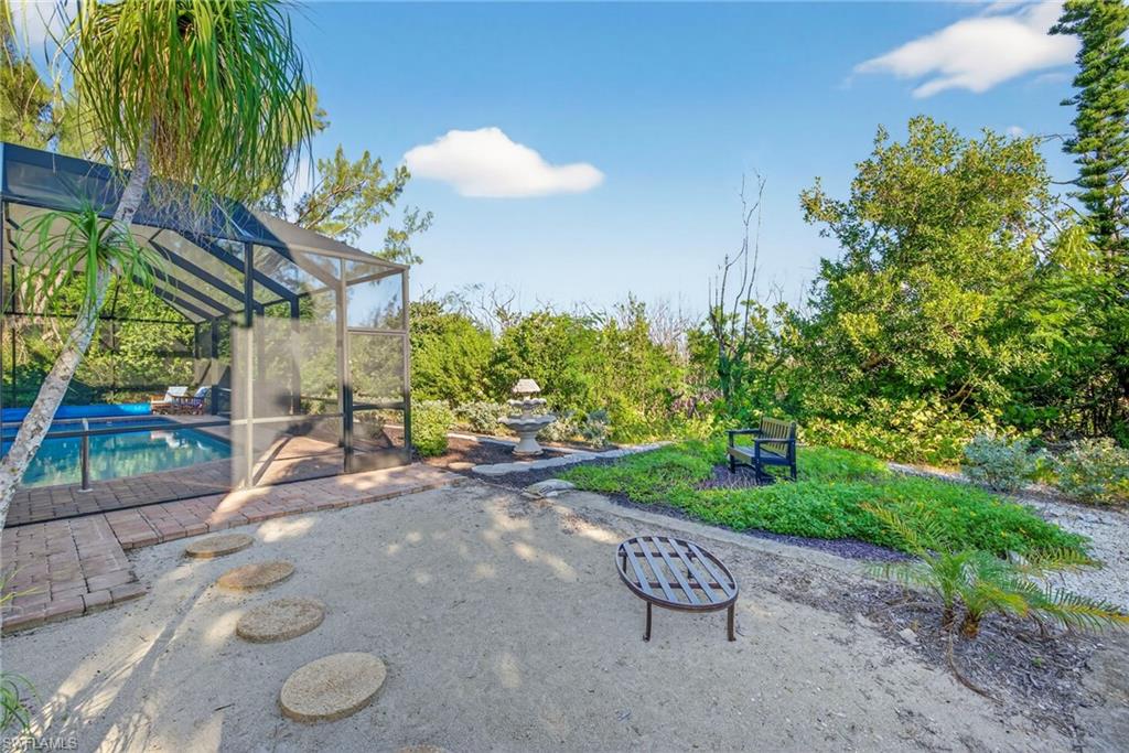 GUMBO LIMBO - Residential