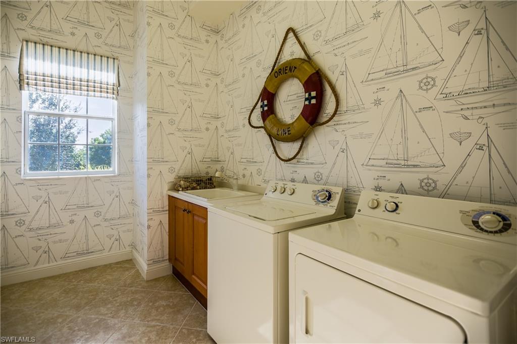 LAGUNA - Residential