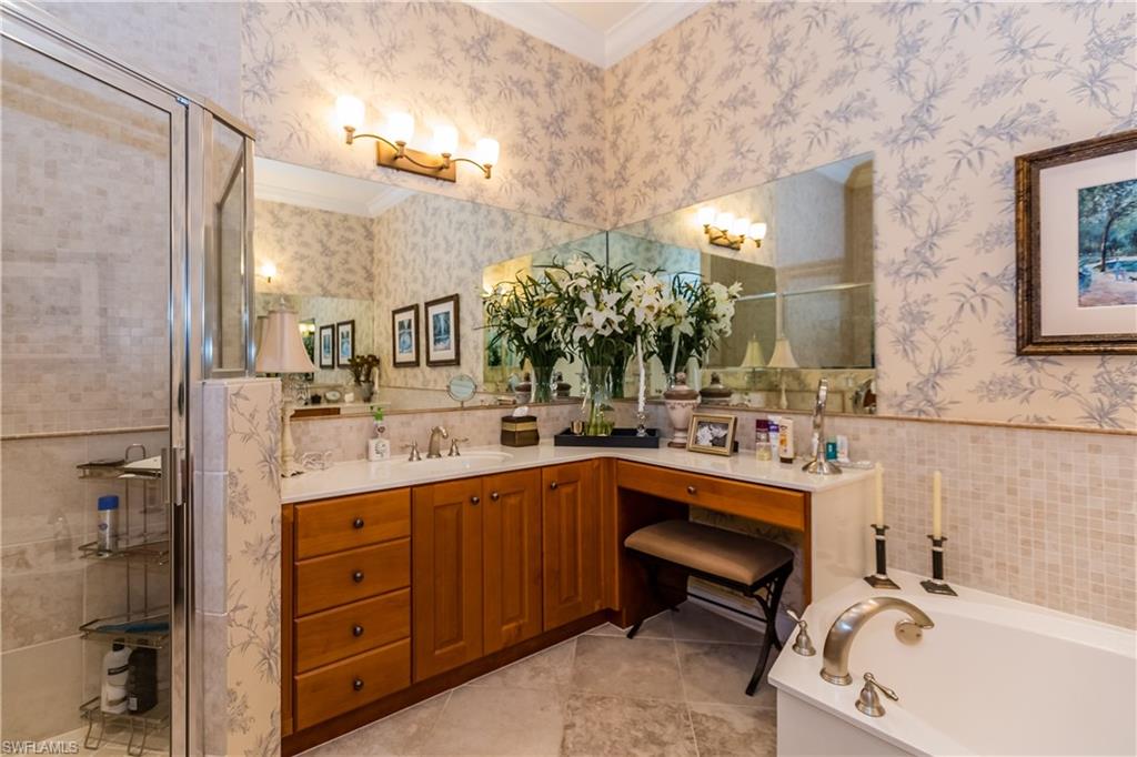 LAGUNA - Residential