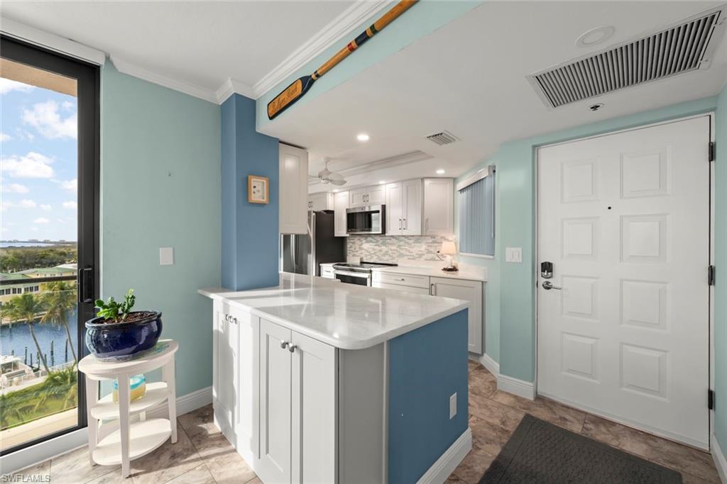 BOARDWALK CAPER - Residential