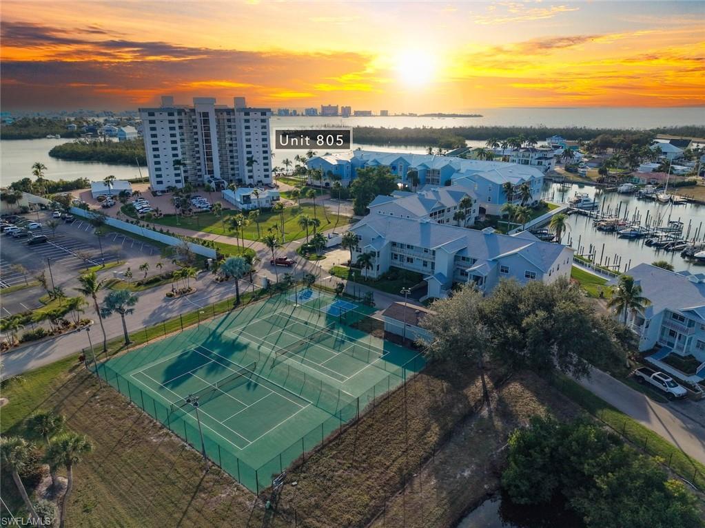 BOARDWALK CAPER - Residential