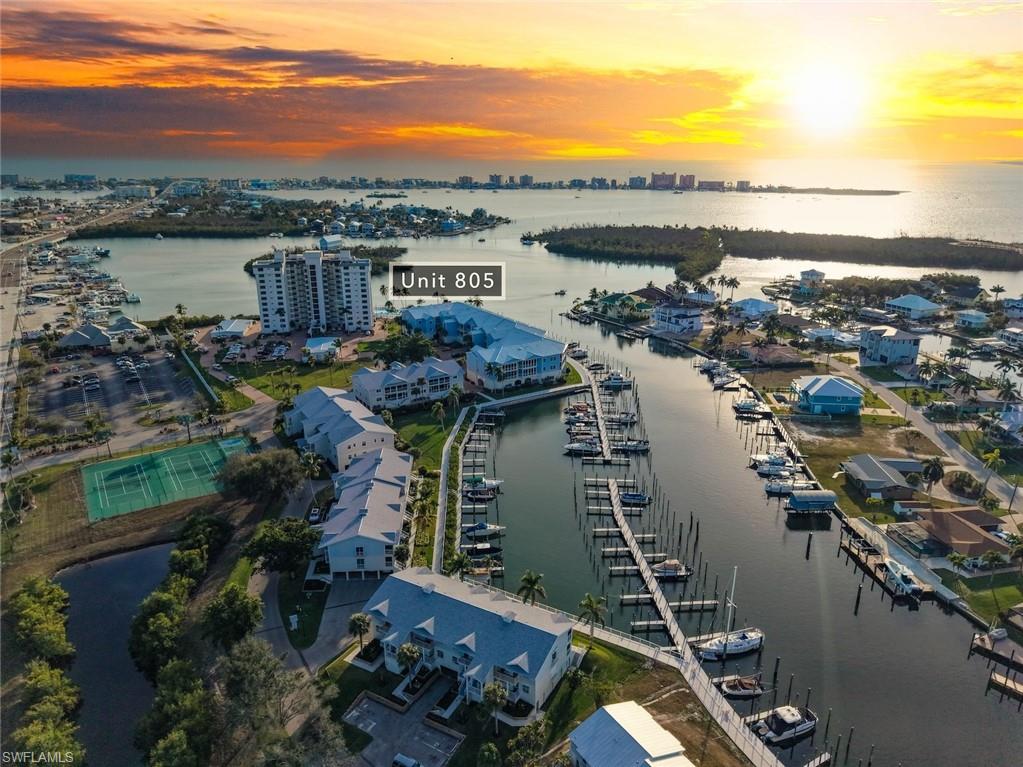 BOARDWALK CAPER - Residential