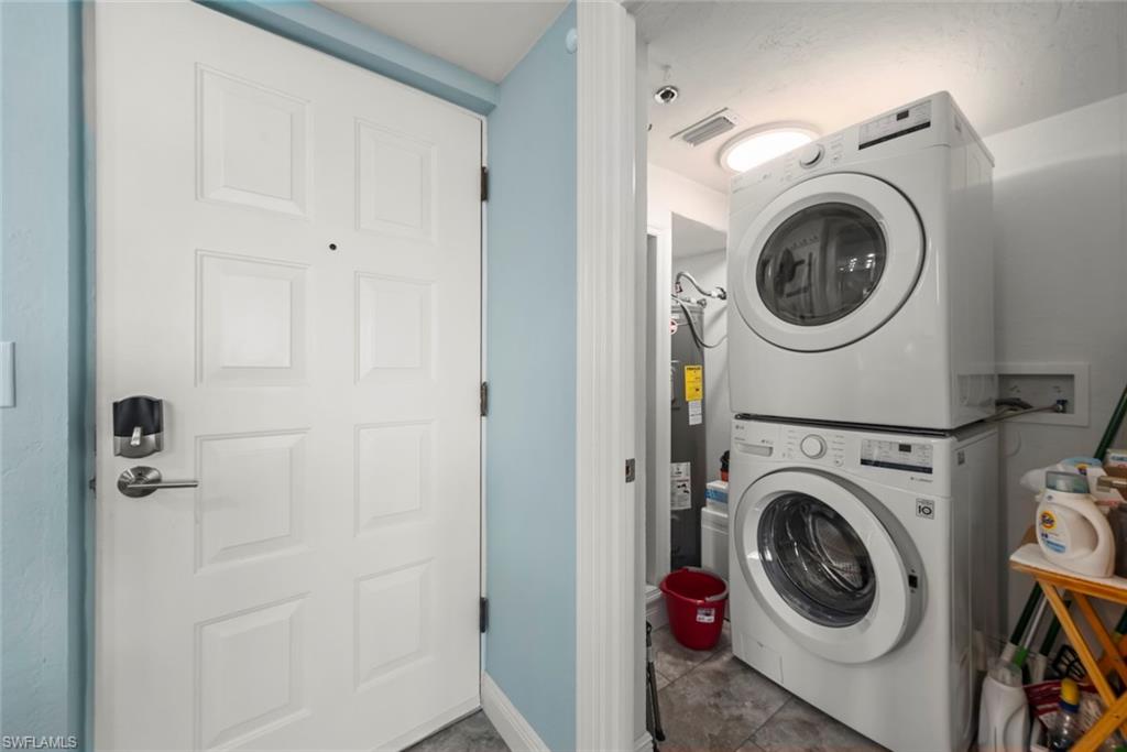 BOARDWALK CAPER - Residential