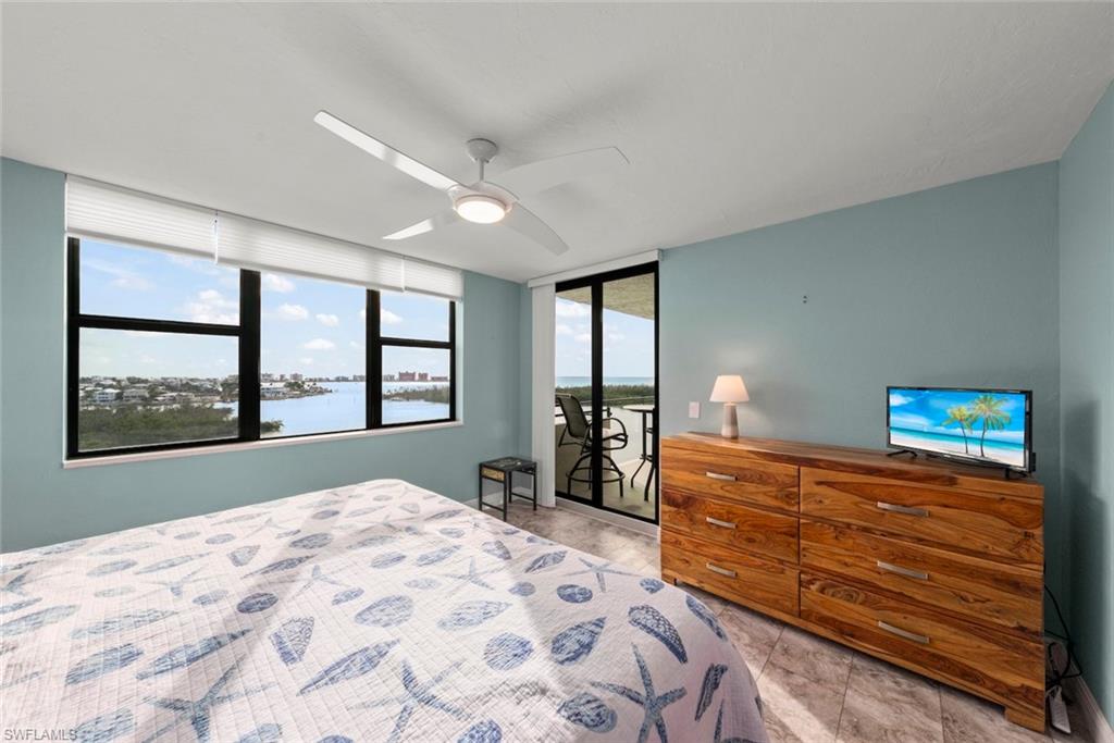 BOARDWALK CAPER - Residential