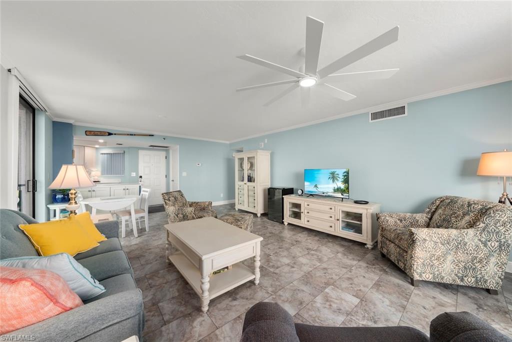 BOARDWALK CAPER - Residential