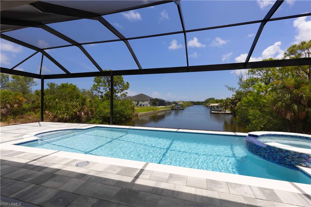 4009 Jacaranda PKWY W