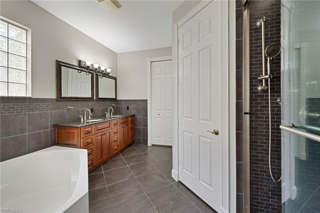 HIDDEN LAKES AT WOODS EDGE - Residential