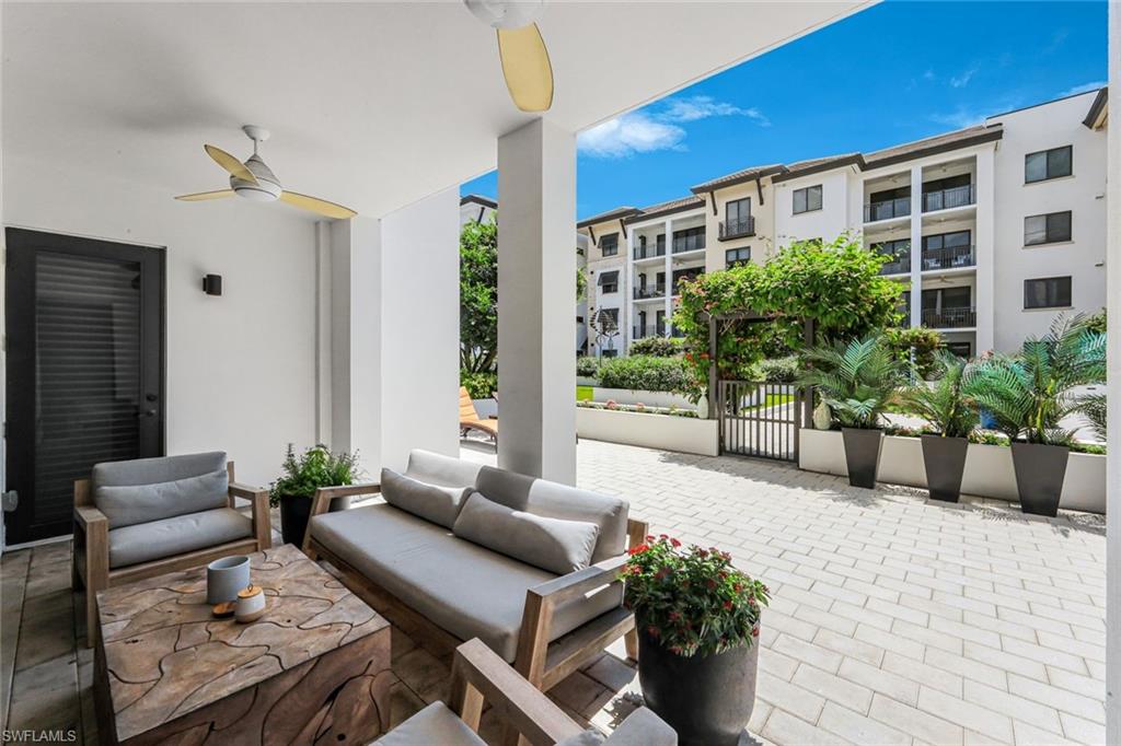 NAPLES SQUARE - Residential