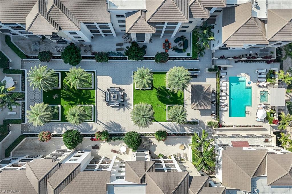 NAPLES SQUARE - Residential