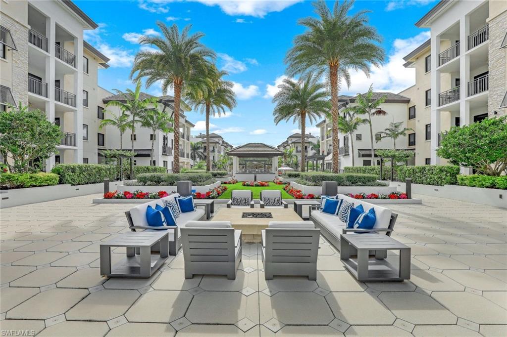 NAPLES SQUARE - Residential