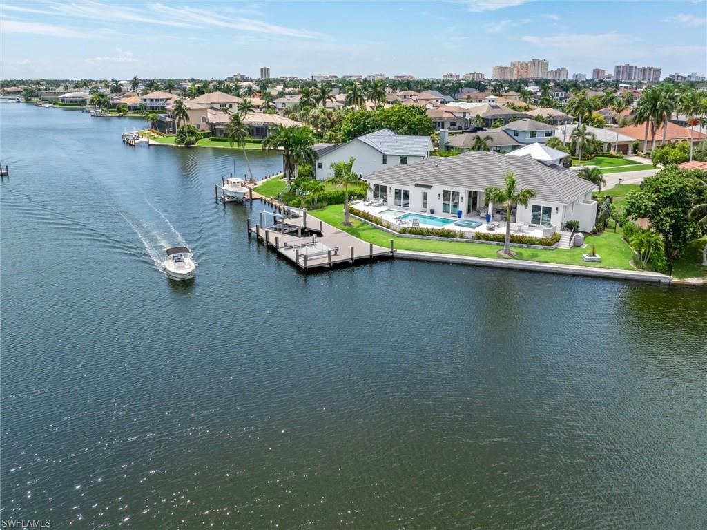 MARCO BEACH - Residential