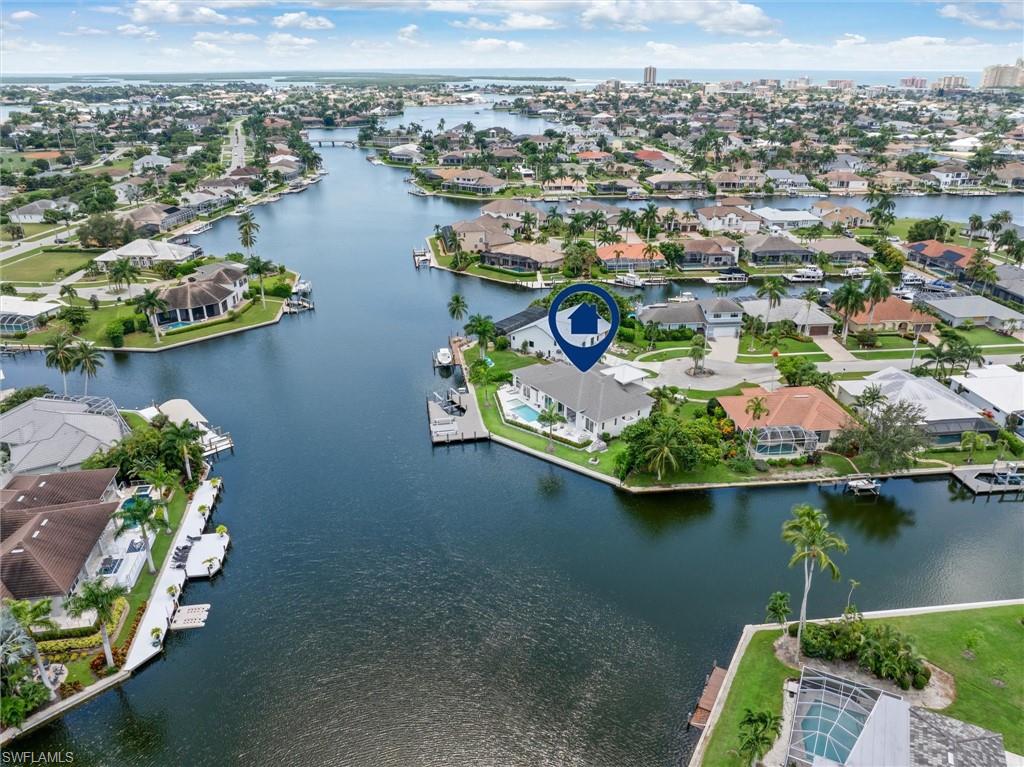 MARCO BEACH - Residential