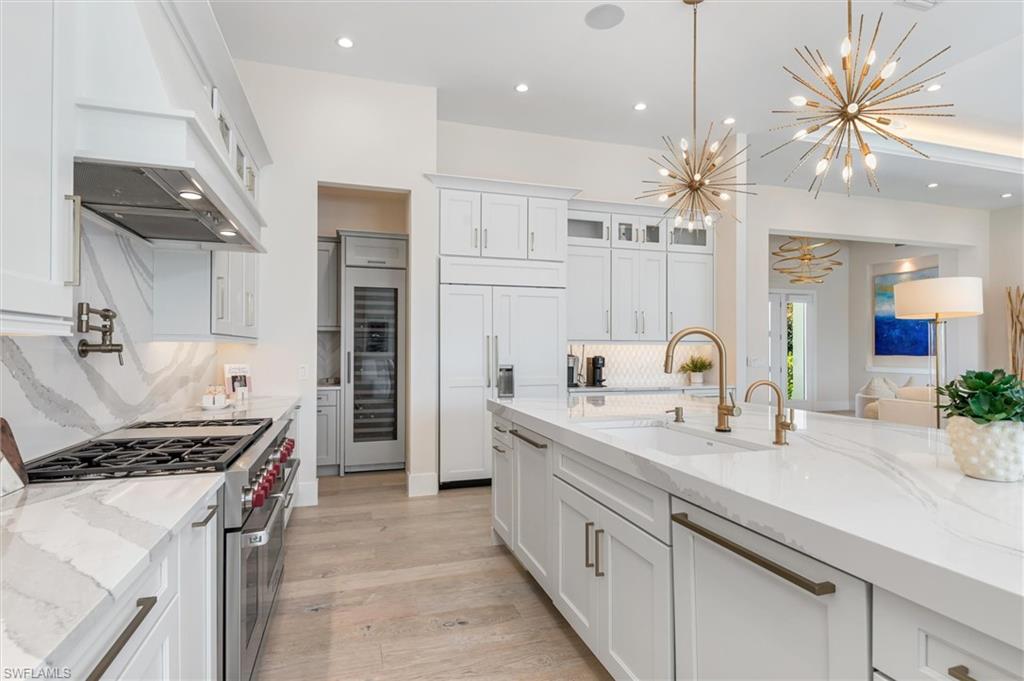 MARCO BEACH - Residential