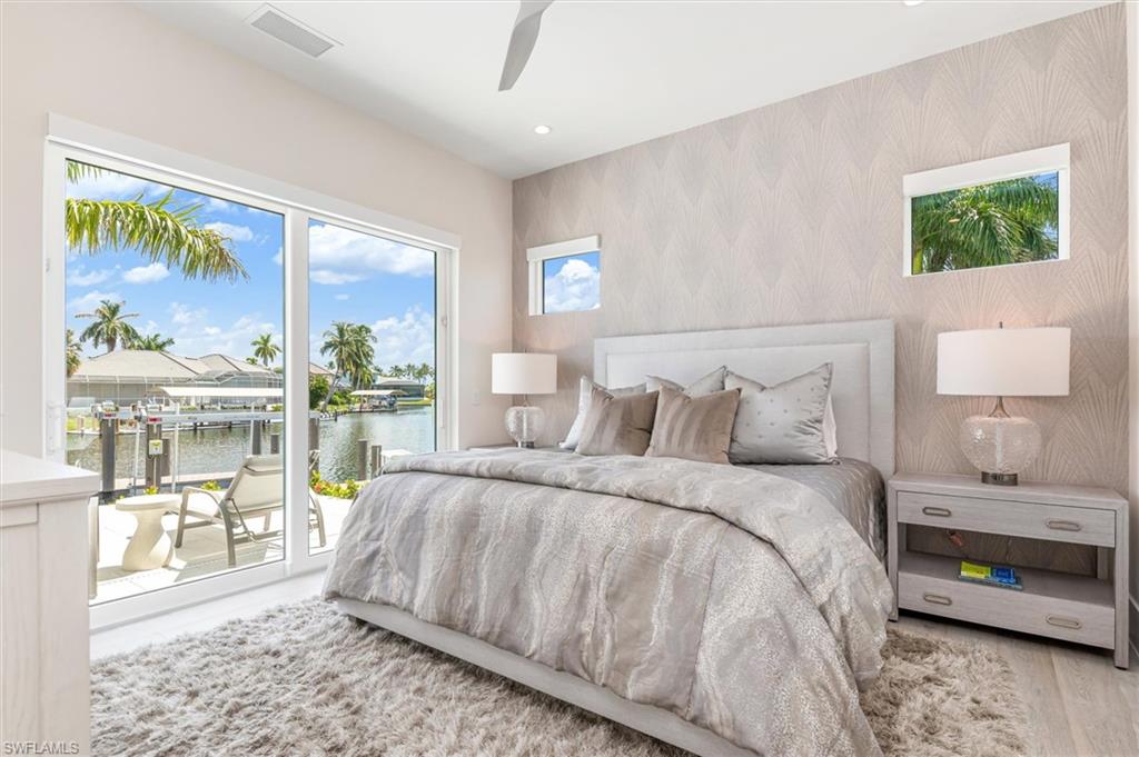 MARCO BEACH - Residential