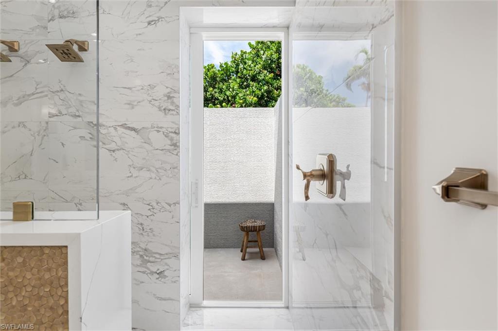 MARCO BEACH - Residential