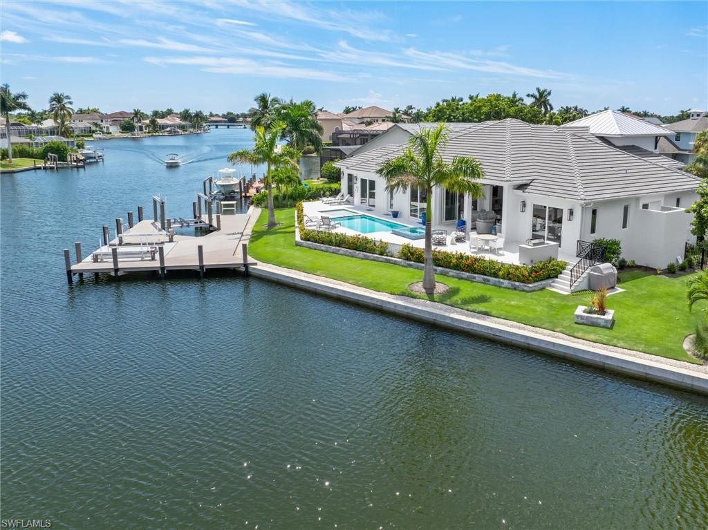 MARCO BEACH - Residential